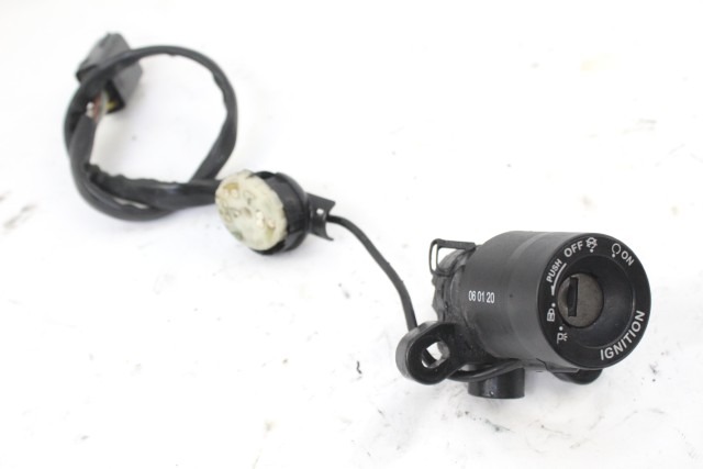 TRIUMPH STREET TRIPLE RS 765 T2507639 T1291234 KIT CHIAVI ECU ACCENSIONE 20 - 22 ECU LOCKS KEY KIT T2501402 1290304 BLOCCHETTO ACCENSIONE DANNEGGIATO