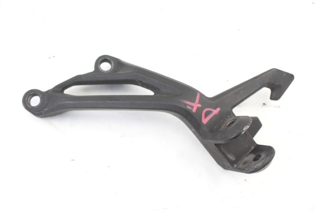 KAWASAKI Z 900 35063145318R STAFFA PEDANA POSTERIORE SINISTRA ZR900B 17 - 20 REAR LEFT FOOTREST HOLDER 35063136318R