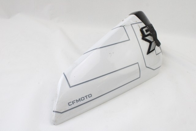 CFMOTO 700 CL-X SPORT 6GUV-042700-7000 CARENA SERBATOIO DESTRA 22 - 24 RIGHT TANK FAIRING SEGNI DI USURA