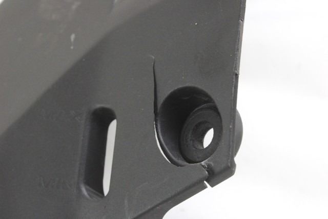 KTM 125 DUKE 93008055000 COVER INTERNA LATERALE DESTRA  21 - 23 INTERNAL RIGHT COVER CON CREPA