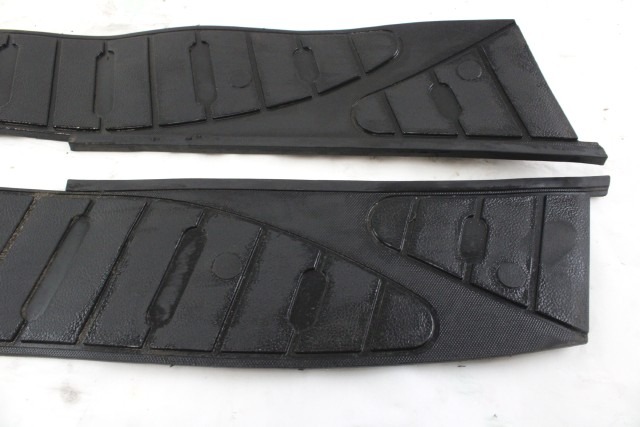 PIAGGIO HEXAGON 125 4T 494877 TAPPETINI PEDANA 02 - 03 FOOTBOARD MATS