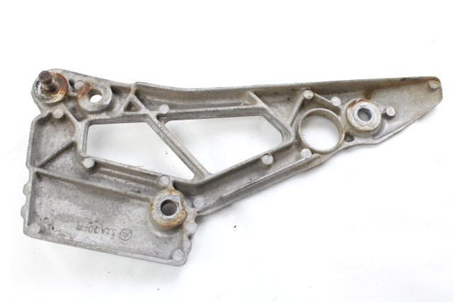 YAMAHA XJ 900 F 31A274430000 STAFFA PEDANA POSTERIORE DESTRA 85 - 93 REAR RIGHT FOOTREST HOLDER SEGNI DI USURA