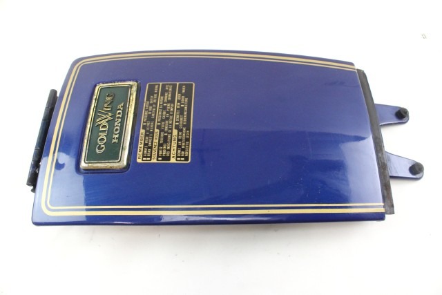 HONDA GOLD WING GL 1100 83115463000ZA SPORTELLO ANTERIORE SERBATOIO 80 - 83 FRONT FUEL TANK LID PICCOLI GRAFFI