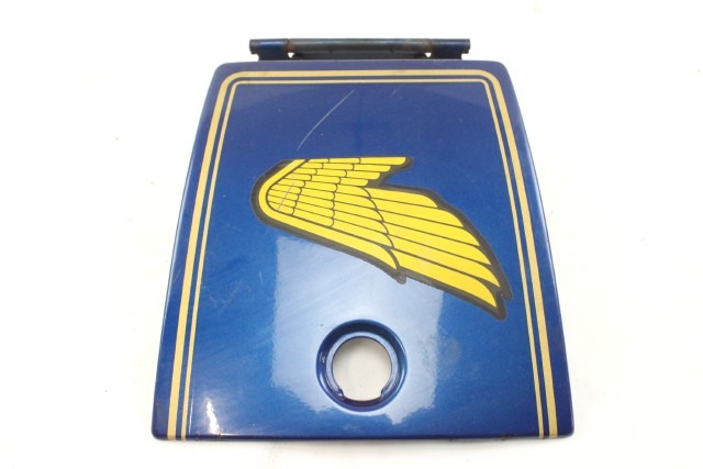 HONDA GOLD WING GL 1100 83109463300 SPORTELLO POSTERIORE SERBATOIO 80 - 83 REAR FUEL TANK LID PICCOLI GRAFFI