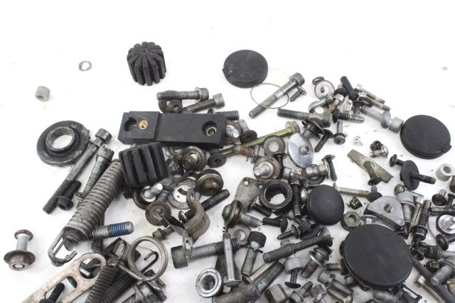 BMW R 1150 R SET MISTO VITI R28 99 - 07 BOLTS SET