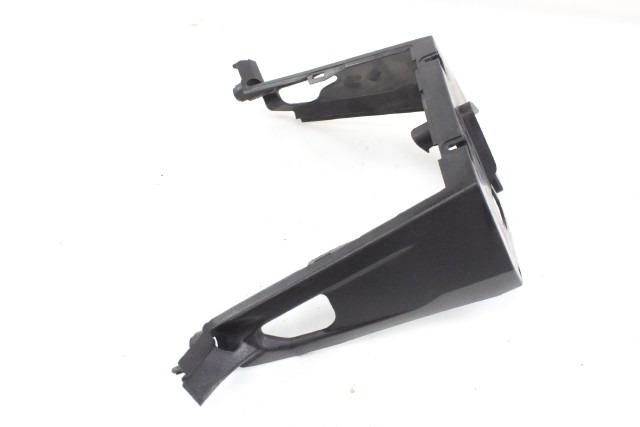 YAMAHA MAJESTY 250 DX 5CG261440100 COVER IFERIORE MANUBRIO YP250D 98 - 02 LOWER HANDLEBAR COVER