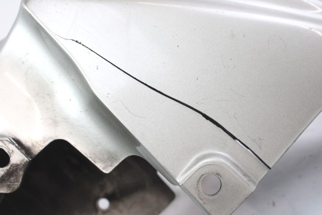 YAMAHA MAJESTY 250 DX 4HC2151100 PARAFANGO ANTERIORE YP250D 98 - 02 FRONT MUDGUARD CON CREPA