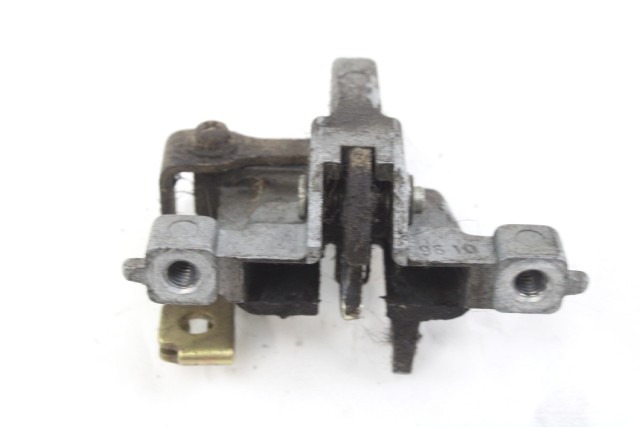 YAMAHA MAJESTY 250 DX 4JP247800300 CHIUSURA SELLA YP250D 98 - 02 SEAT LOCK