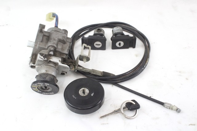 YAMAHA MAJESTY 250 DX 4UC825011100 KIT CHIAVE ACCENSIONE YP250D 98 - 02 KEY LOCK KIT