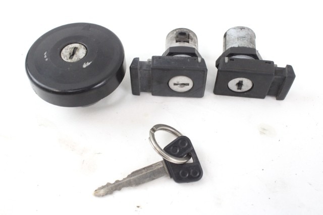 YAMAHA MAJESTY 250 DX 4UC825011100 KIT CHIAVE ACCENSIONE YP250D 98 - 02 KEY LOCK KIT