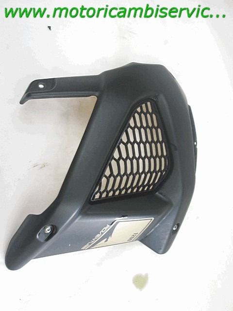 COPERTURA TESTATA LATERALE SINISTRA YAMAHA XT 1200 ZE SUPER TENERE DAL 2013 23P2835U00P1 LEFT HEAD COVER